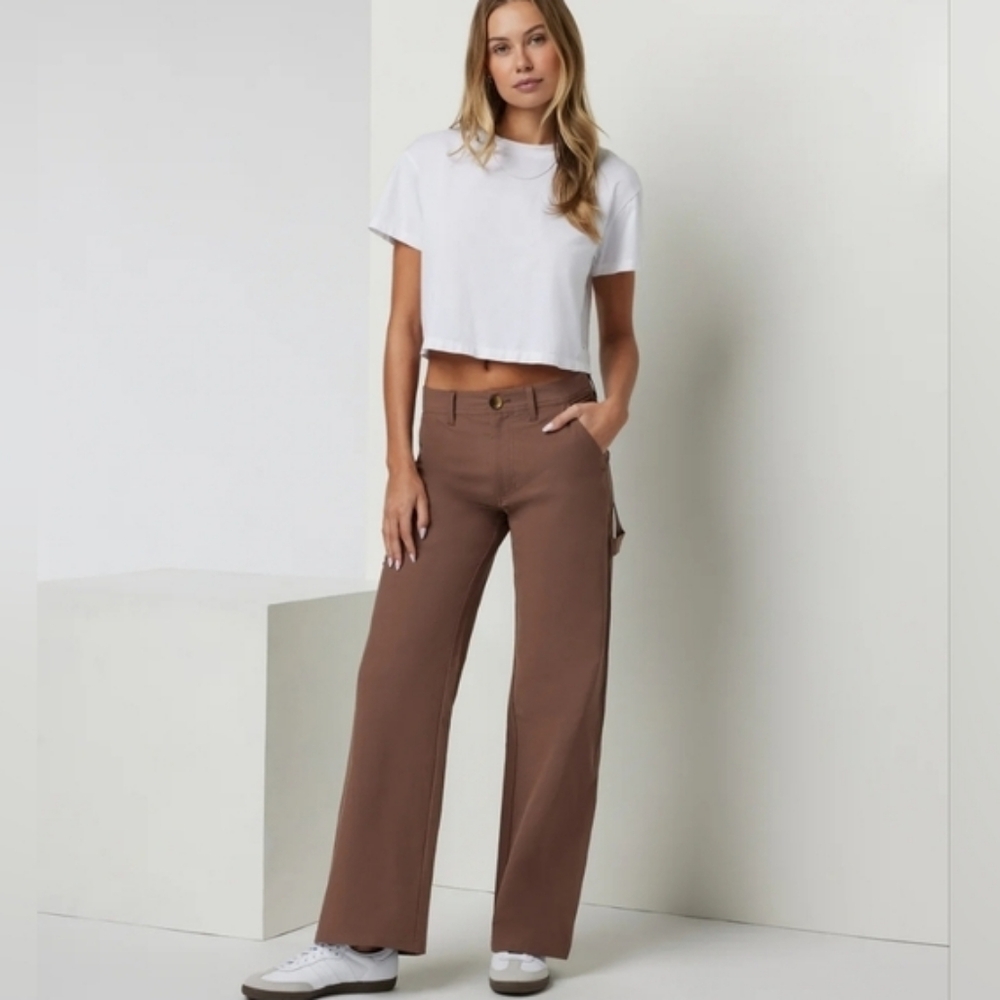 Vuori Getaway Wide Leg Pants in Clove